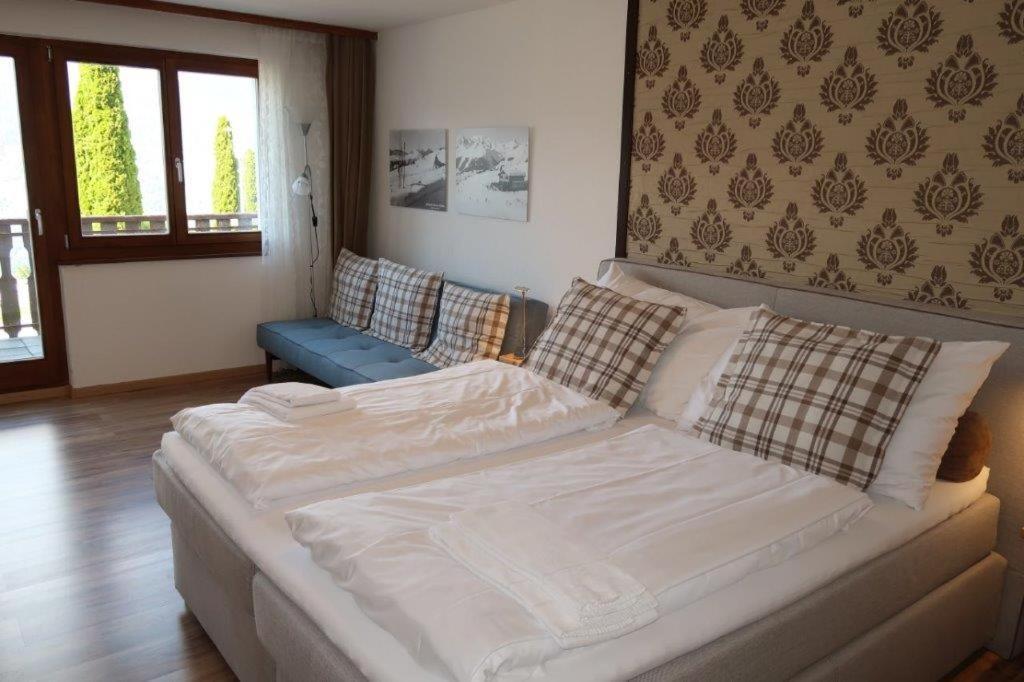 Hotel Surselva Surcuolm Εξωτερικό φωτογραφία